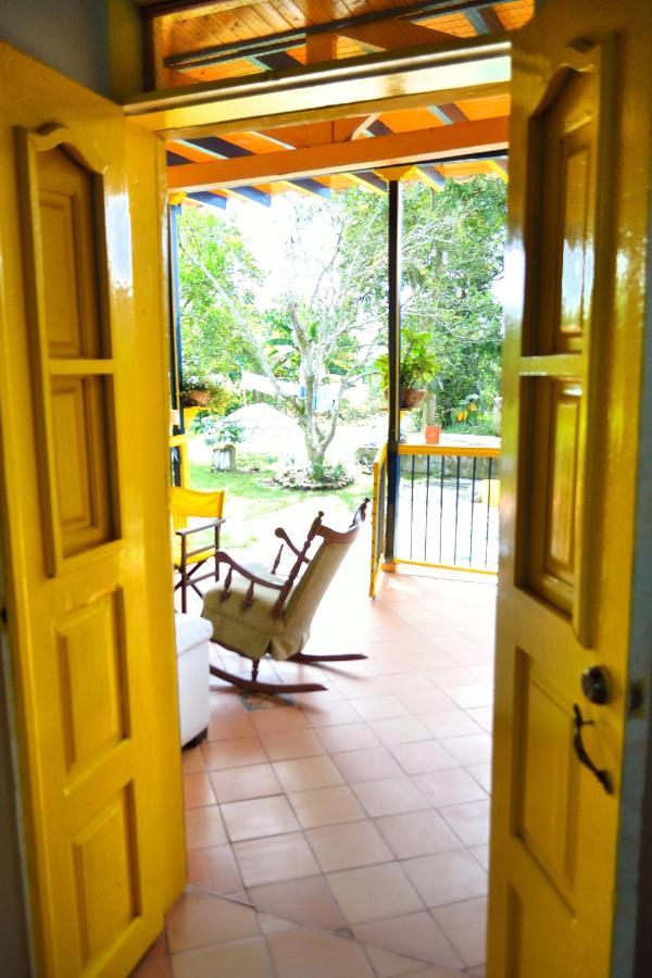 Casa Finca Villa Luz A 800 Mts Del Parque Del Cafe Montenegro Εξωτερικό φωτογραφία